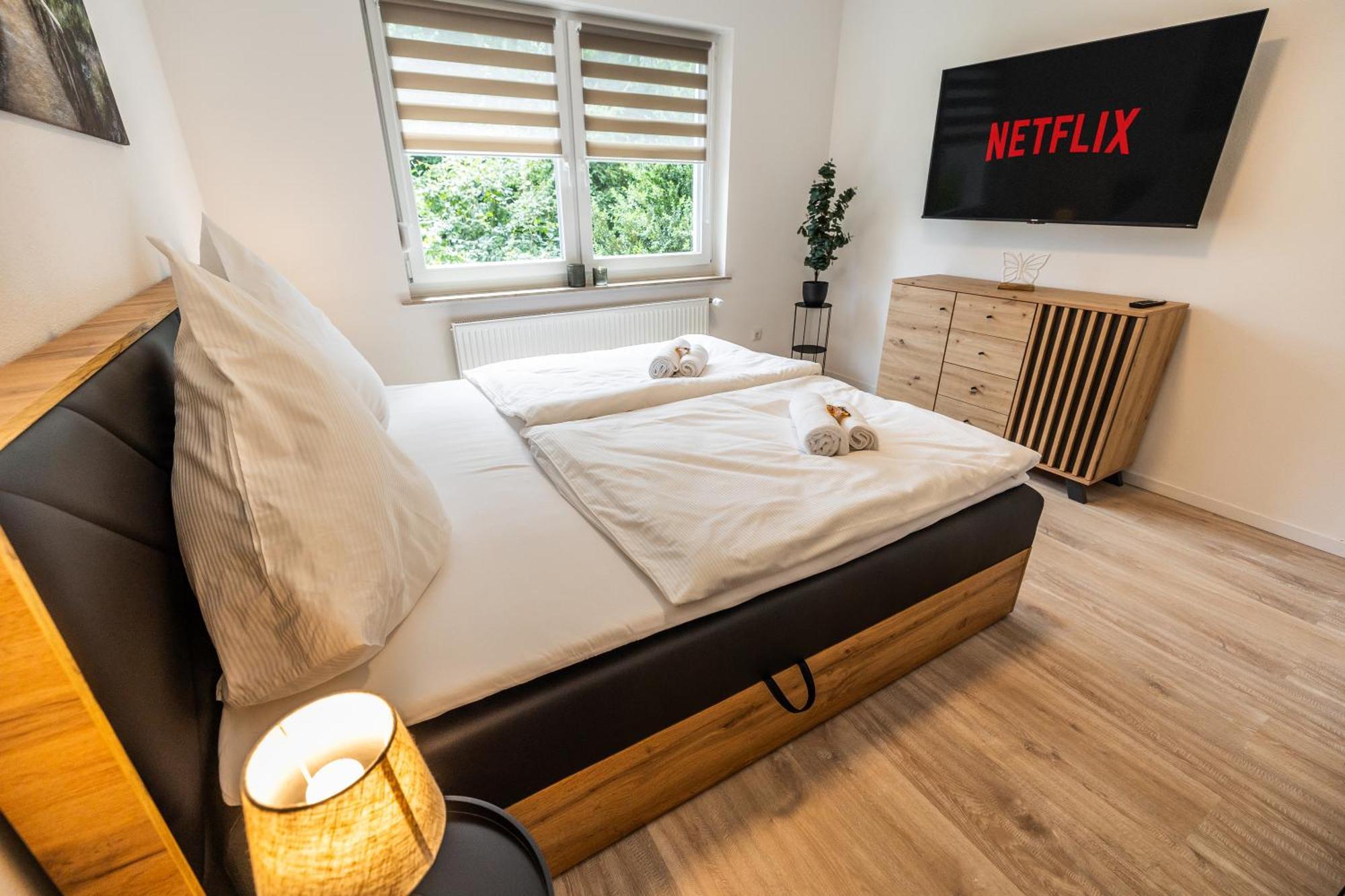 Eifelcomfort Modernes Apartment In Zentraler Lage Pruem Exterior photo